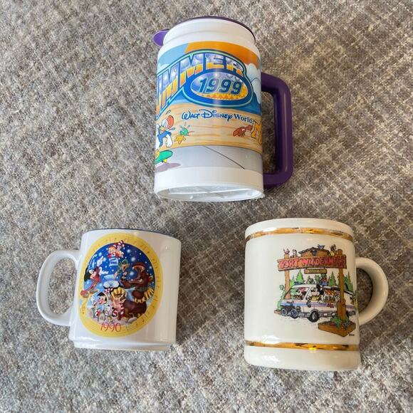 Disney Collectibles 02 Ceramic Mugs 1990/Fort Wilderness & Summer 1999 - Picture 10 of 12